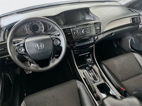 Used 2016 Honda Accord Sport image 25