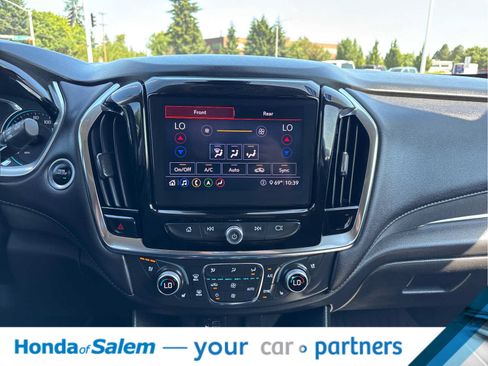 Used 2021 Chevrolet Traverse High Country AWD/4WD image 16