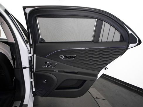 Used 2022 Bentley Flying Spur W12 AWD/4WD image 74