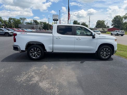Used 2023 Chevrolet Silverado 1500 LT AWD/4WD image 4