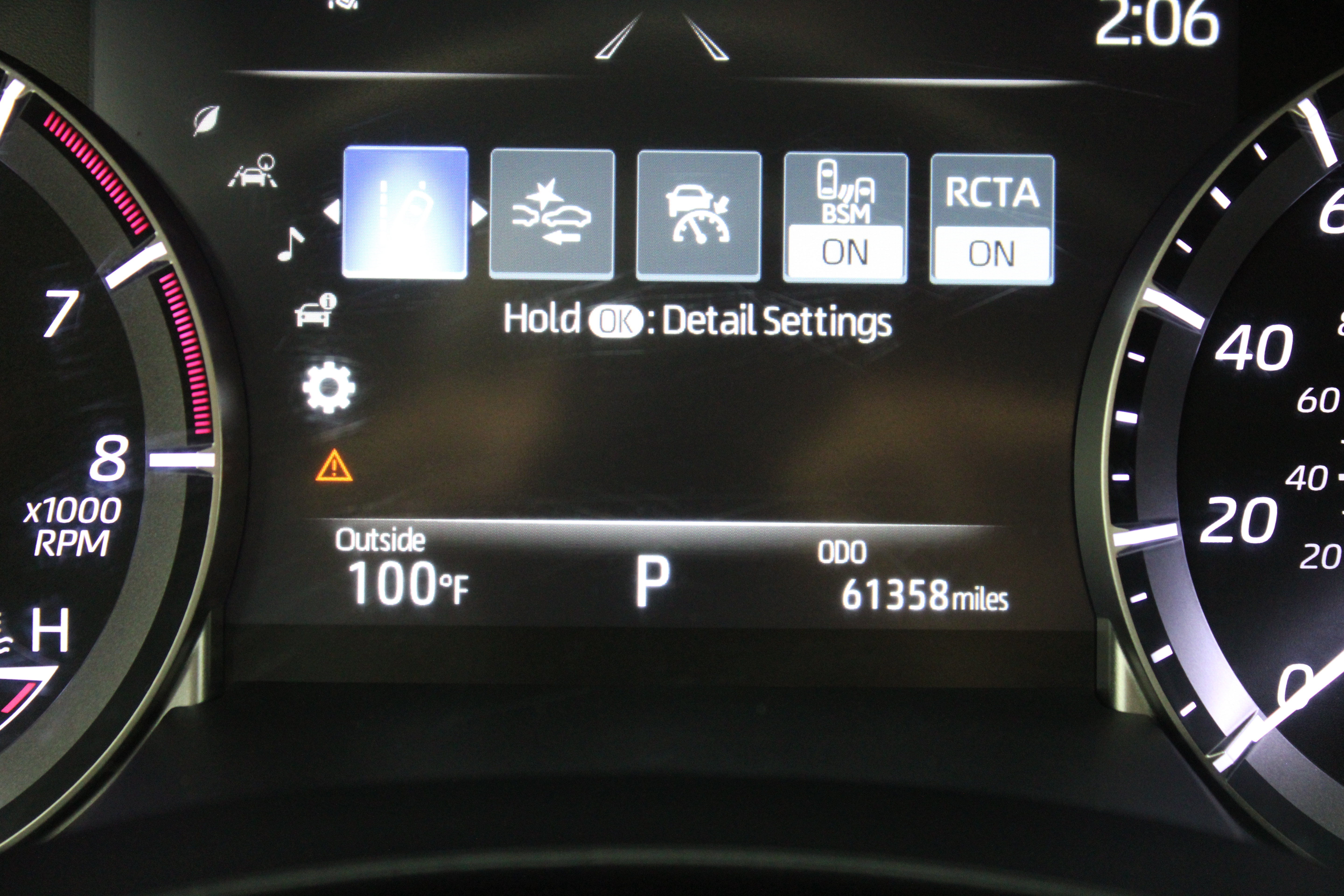 Used 2023 Toyota Highlander LE FWD image 41