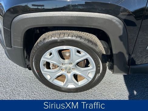 Used 2017 Jeep Renegade Limited image 14