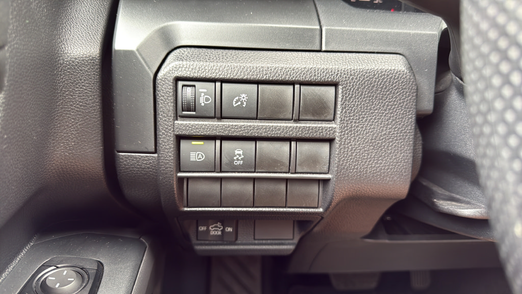 Used 2024 Toyota Tacoma SR AWD/4WD image 35