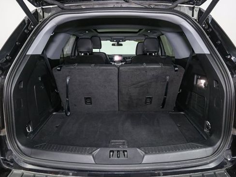 Used 2023 Ford Explorer XLT w/ Equipment Group 202A image 11