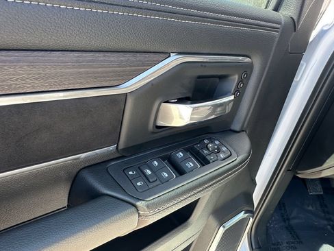 New 2026 RAM 2500 Laramie w/ Night Edition AWD/4WD image 19