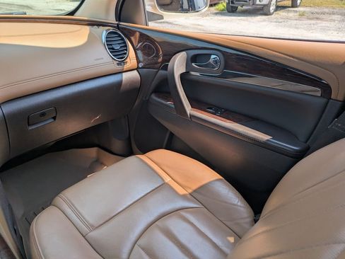 Used 2015 Buick Enclave Leather FWD image 18