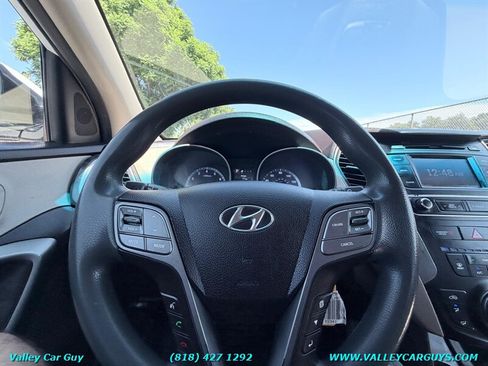 Used 2018 Hyundai Santa Fe Sport FWD image 12