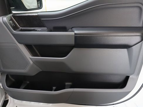 Used 2022 Ford F150 XLT w/ Equipment Group 302A High image 12