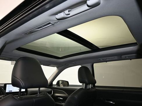 Used 2024 Toyota Grand Highlander XLE image 27