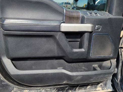 Used 2021 Ford F350 Lariat AWD/4WD image 7