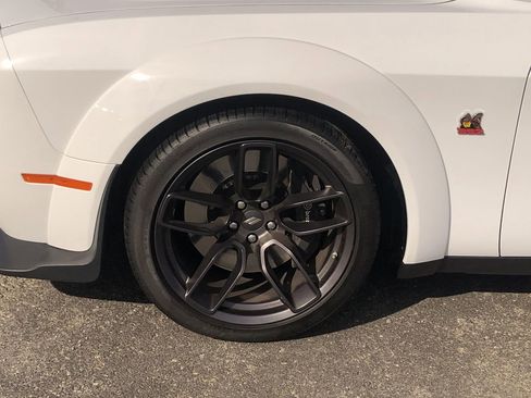 Used 2019 Dodge Challenger R/T Scat Pack image 2