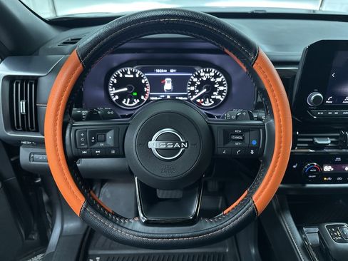 Used 2025 Nissan Pathfinder Rock Creek image 14