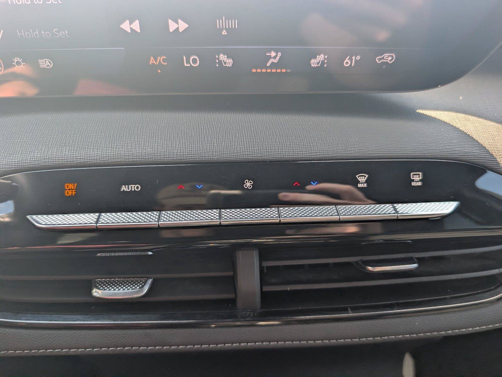 Used 2026 Buick Enclave Preferred FWD image 18