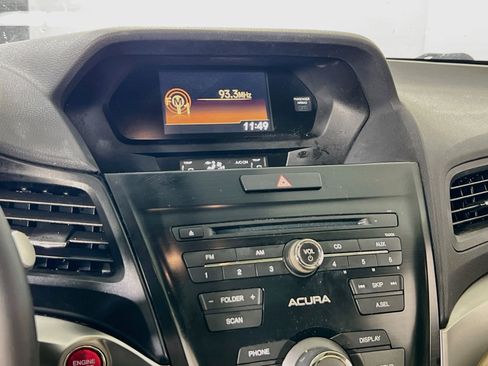 Used 2017 Acura ILX FWD image 13