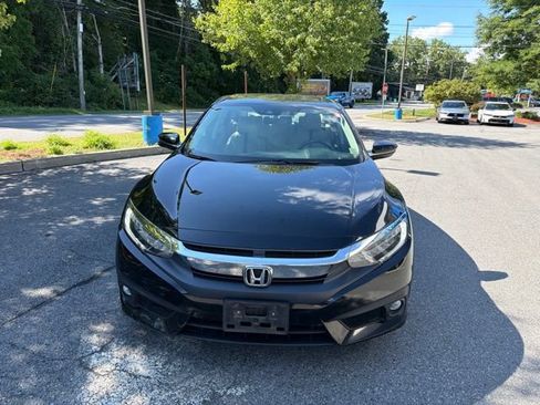 Used 2017 Honda Civic Touring image 15