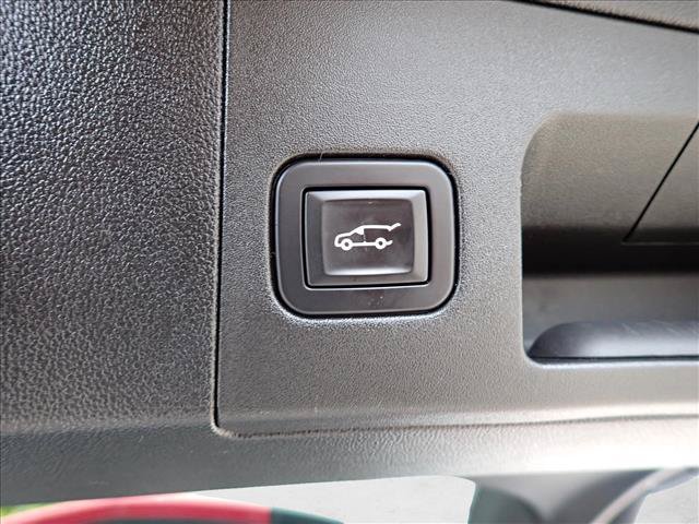 Used 2017 Cadillac XT5 Premium Luxury AWD/4WD image 7