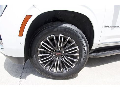 Used 2025 GMC Yukon XL Elevation w/ LPO, Floor Liner Package RWD image 29