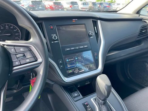 Used 2023 Subaru Outback AWD/4WD image 15