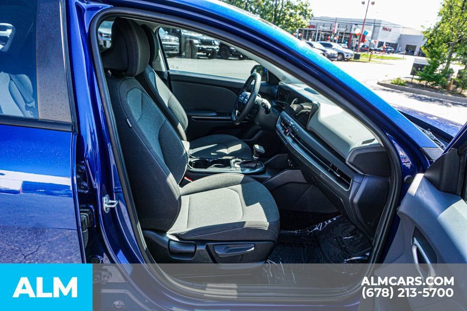 Used 2025 Kia K4 FWD image 22