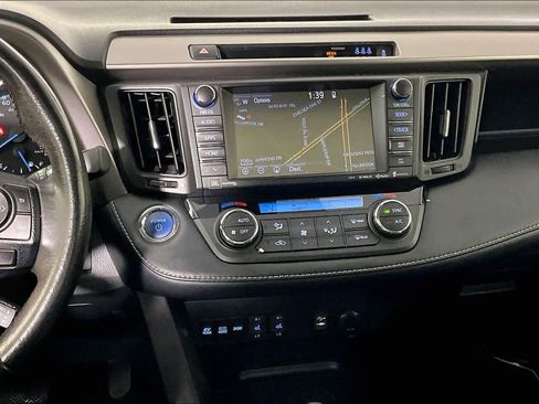 Used 2018 Toyota RAV4 Limited image 7