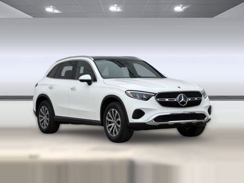 Used 2026 Mercedes-Benz GLC 300 image 6