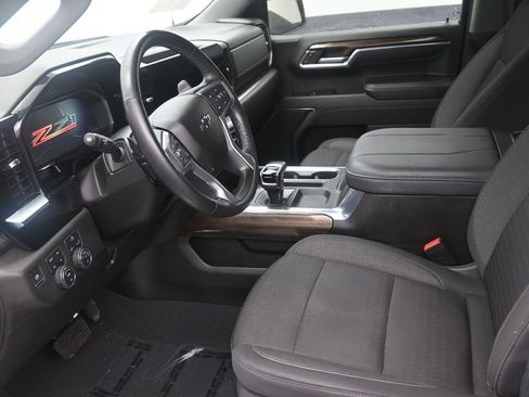 Used 2023 Chevrolet Silverado 1500 RST w/ Z71 Off-Road Package image 12