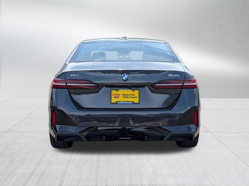 Used 2026 BMW 530i xDrive AWD/4WD image 6
