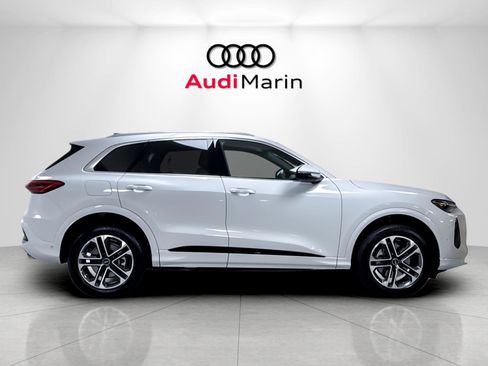 Used 2025 Audi Q5 Premium AWD/4WD image 6