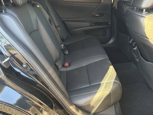 Used 2024 Lexus ES 350 w/ Premium Package FWD image 26