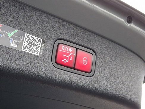 New 2026 Mercedes-Benz GLC 300 4MATIC image 22