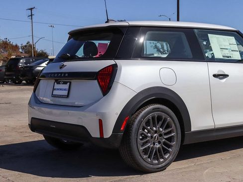 New 2027 MINI Cooper 2-Door Hardtop FWD image 11