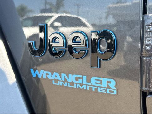 Used 2021 Jeep Wrangler Unlimited Sahara image 43