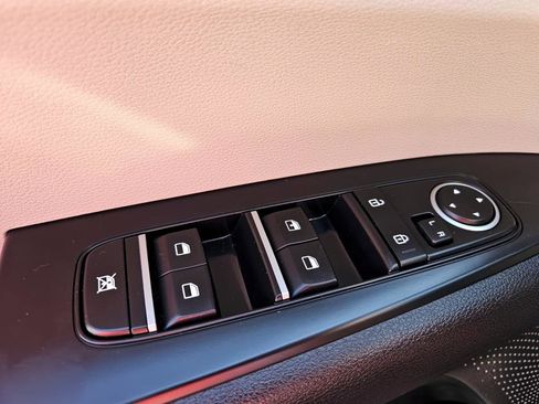 Used 2023 Kia Forte LXS w/ LXS Technology Package image 30