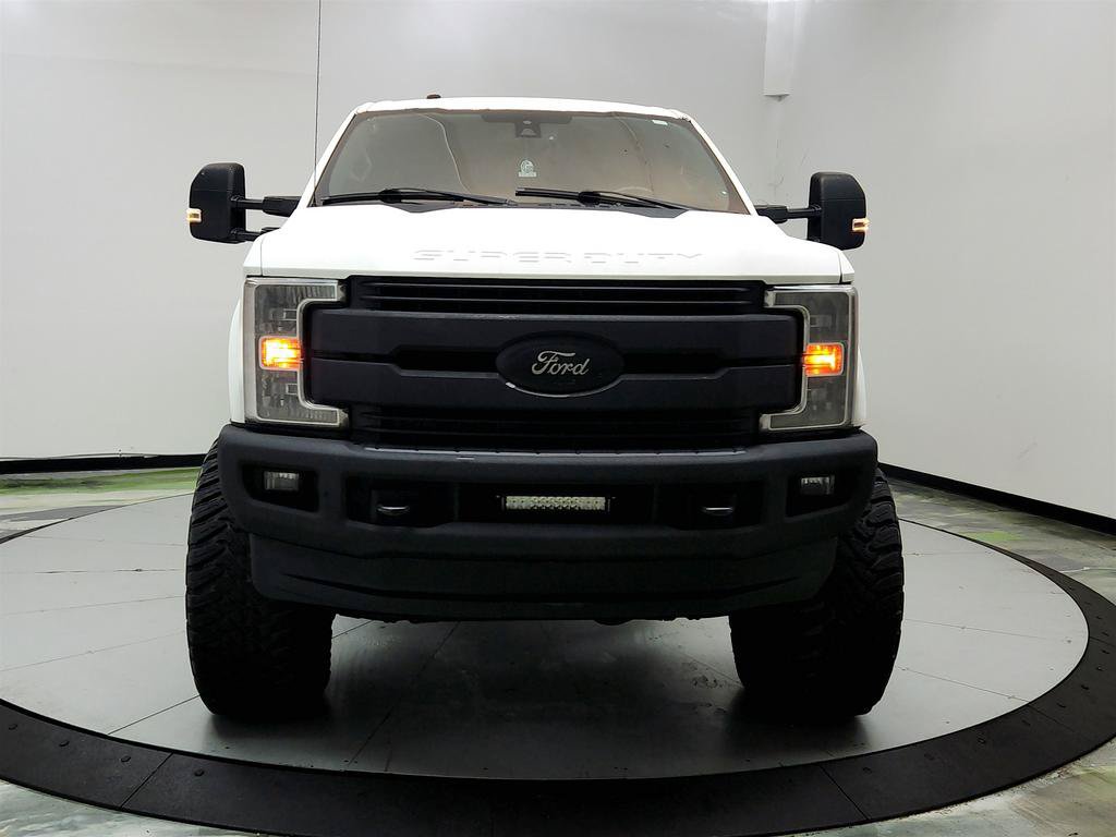 Used 2017 Ford F250 Lariat w/ Lariat Ultimate Package AWD/4WD image 2