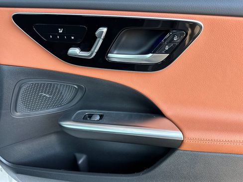 New 2025 Mercedes-Benz C 300 4MATIC Sedan image 18