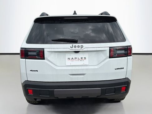 New 2026 Jeep Cherokee Laredo image 4