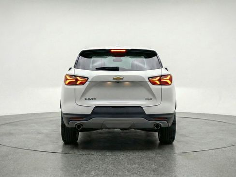 Used 2025 Chevrolet Blazer LT FWD image 7