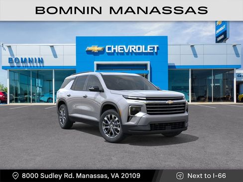 New 2026 Chevrolet Traverse LT w/ Sun and Wheel Package AWD/4WD image 2