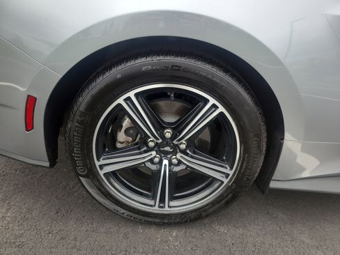 Used 2025 Ford Mustang Coupe RWD image 12