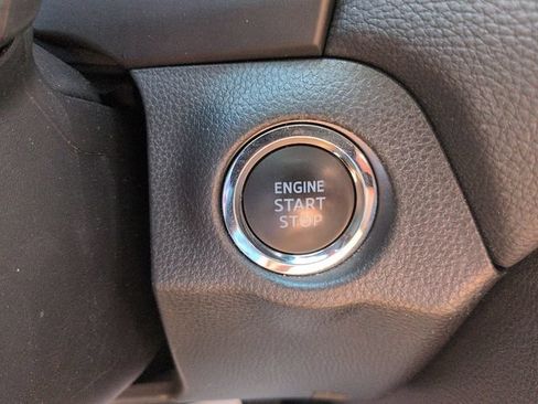 Used 2025 Toyota RAV4 XLE FWD image 21