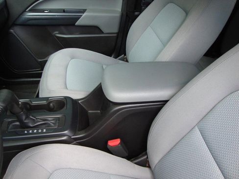 Used 2016 Chevrolet Colorado W/T w/ WT Convenience Package image 9