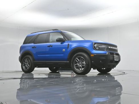 Used 2025 Ford Bronco Sport Big Bend w/ Convenience Package AWD/4WD image 4
