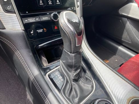 Used 2017 INFINITI Q60 3.0t Sport RWD image 17
