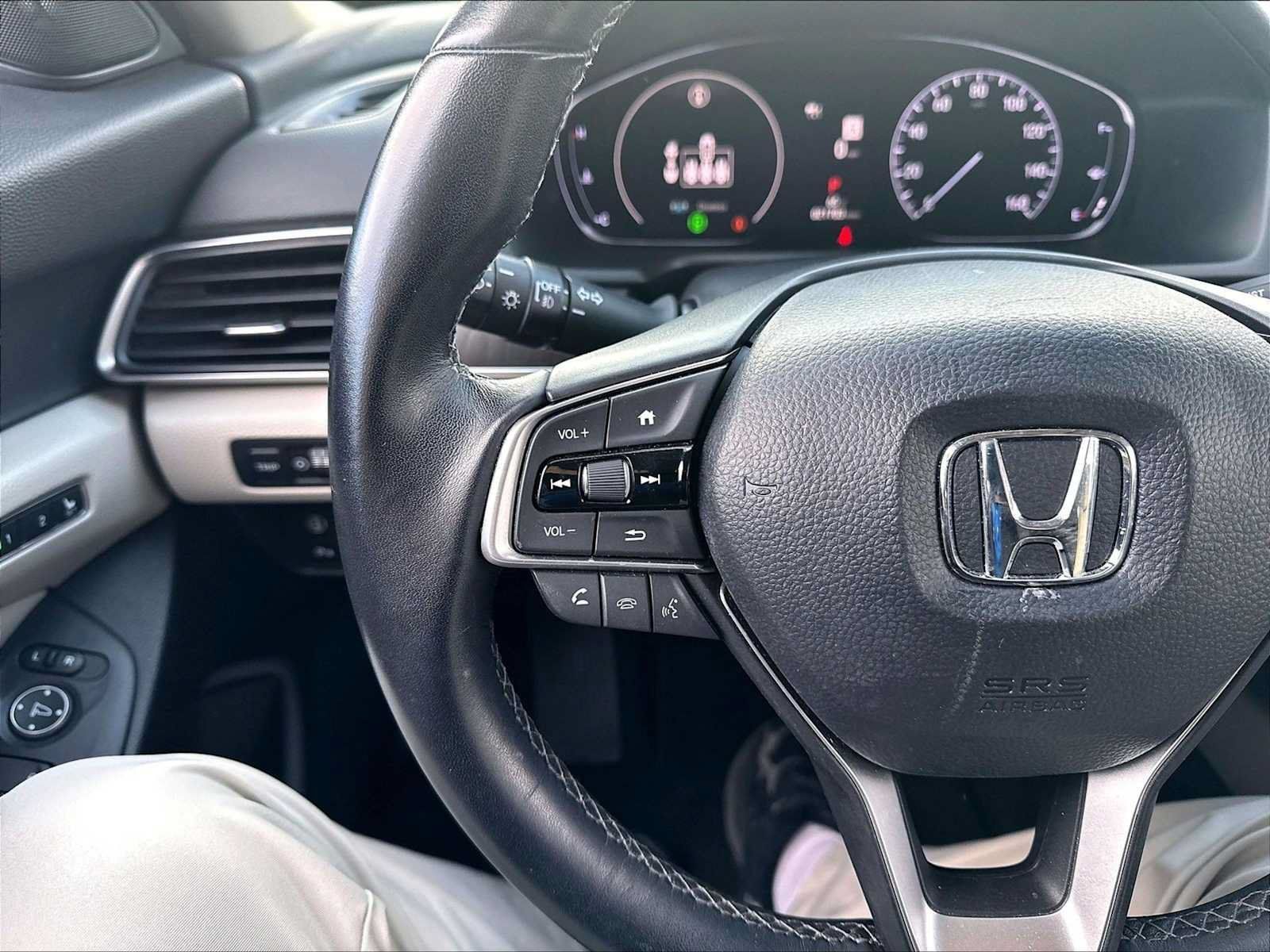 Used 2021 Honda Accord EX-L image 19