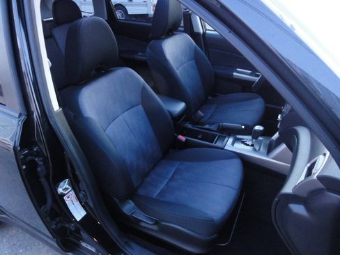 Used 2010 Subaru Forester 2.5X Premium AWD/4WD image 40