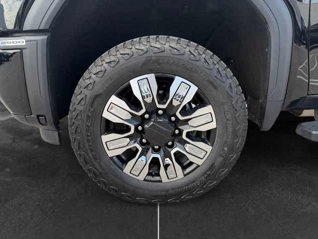 Used 2024 GMC Sierra 2500 Denali w/ Denali Reserve Package AWD/4WD image 9