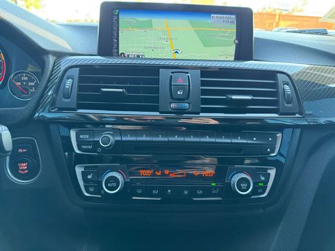 Used 2015 BMW M4 Convertible image 38