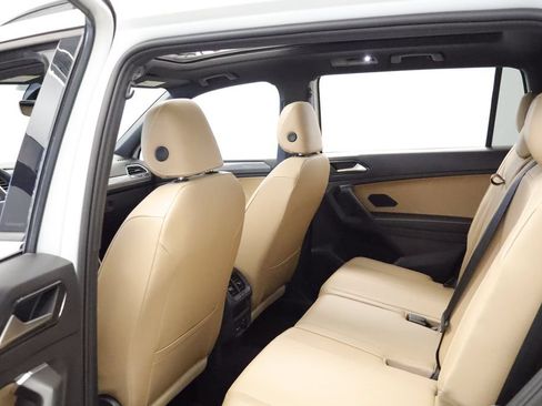 Used 2023 Volkswagen Tiguan SE R-Line FWD image 18
