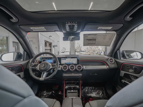 New 2026 Mercedes-Benz GLB 250 4MATIC image 27