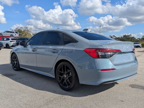 Used 2024 Honda Civic Sport image 7